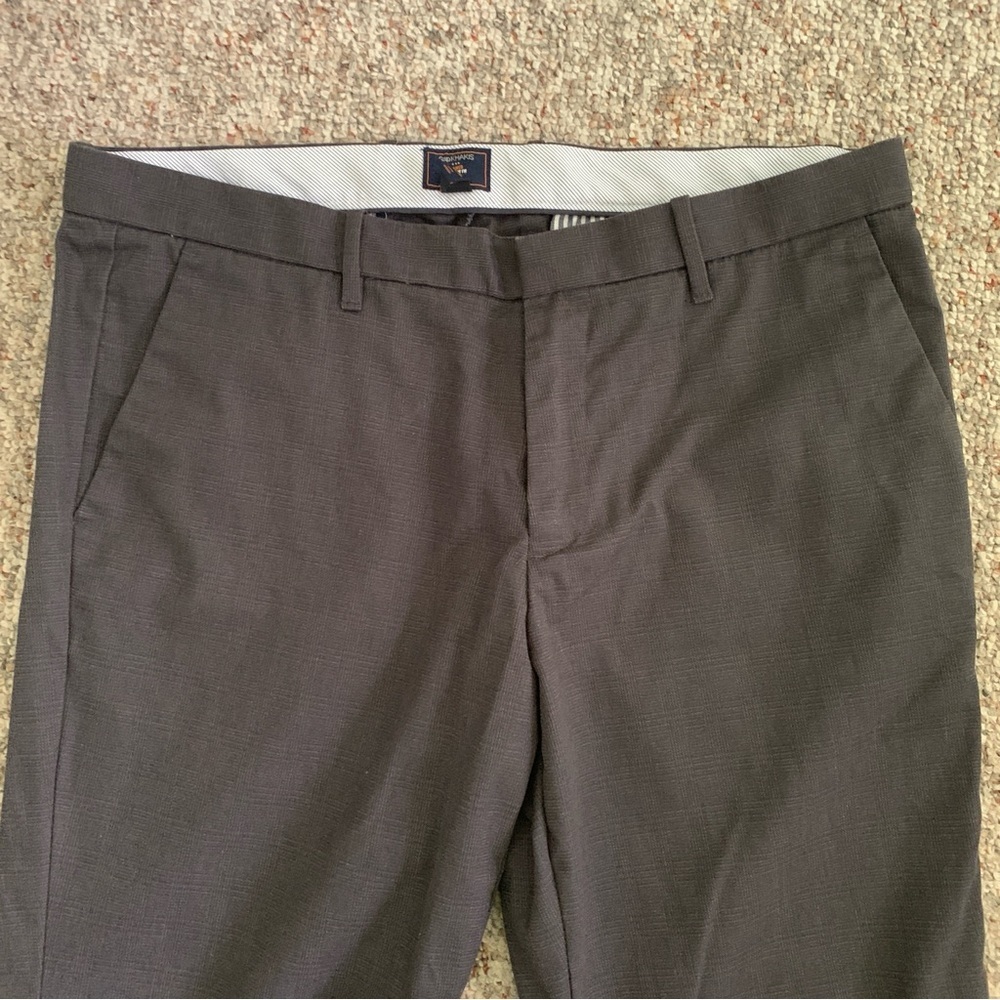 Gap Khakis Tailored Straight Fit Grey Pants - Picture 4 of 10